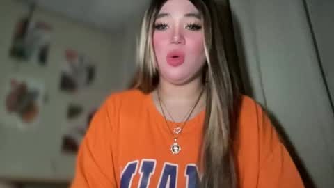Snapshot of naughtyrosecum chatting on 02-14-25, 06:23 Rose Wilson online show from 02-14-25, 06:23