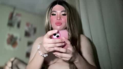 Snapshot of naughtyrosecum chatting on 02-27-25, 07:44 Rose Wilson online show from 02-27-25, 07:44
