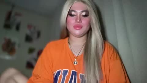 Snapshot of naughtyrosecum chatting on 02-28-25, 01:03 Rose Wilson online show from 02-28-25, 01:03
