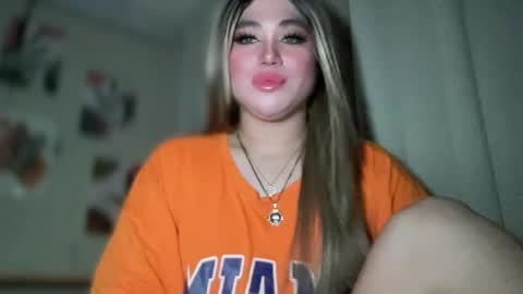 Snapshot of naughtyrosecum chatting on 03-01-25, 11:06 Rose Wilson online show from 03-01-25, 11:06
