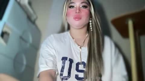 Snapshot of naughtyrosecum chatting on 03-03-25, 07:54 Rose Wilson online show from 03-03-25, 07:54