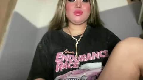Snapshot of naughtyrosecum chatting on 09-17-25, 03:46 Rose Wilson online show from 09-17-25, 03:46