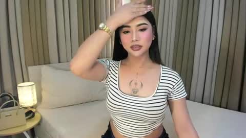 naughtyy_hunk_niel online show from 06-22-26, 07:27