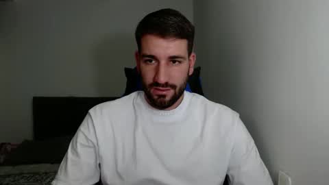 Snapshot of naugthy18boy chatting on 01-08-25, 06:52 Nico online show from 01-08-25, 06:52