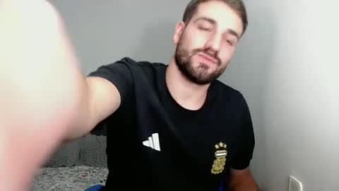 Snapshot of naugthy18boy chatting on 01-09-25, 08:55 Nico online show from 01-09-25, 08:55