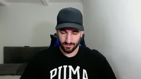 Snapshot of naugthy18boy chatting on 02-01-25, 01:51 Nico online show from 02-01-25, 01:51