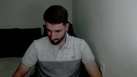 Snapshot of naugthy18boy chatting on 02-11-25, 12:58 Nico online show from 02-11-25, 12:58