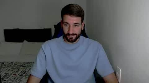 Snapshot of naugthy18boy chatting on 02-20-25, 07:30 Nico online show from 02-20-25, 07:30