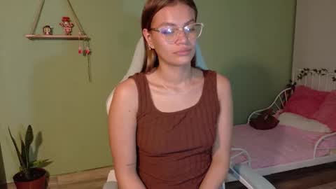 Snapshot of naugthy_muse chatting on 02-21-26, 01:28 sabrina online show from 02-21-26, 01:28