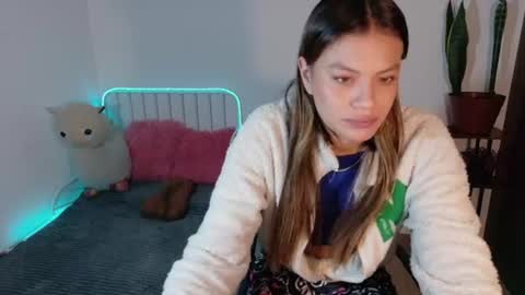 Snapshot of naugthy_muse chatting on 07-28-26, 04:52 sabrina online show from 07-28-26, 04:52
