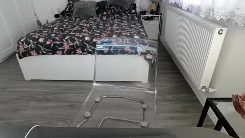 KimBeee online show from 01-24-25, 09:49