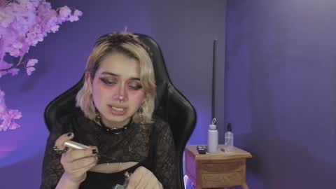 Navier  online show from 10-27-25, 01:04