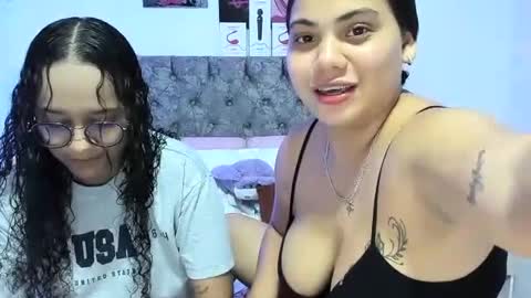 Snapshot of nay_and_aleja chatting on 06-30-26, 11:17 nay_and_aleja online show from 06-30-26, 11:17
