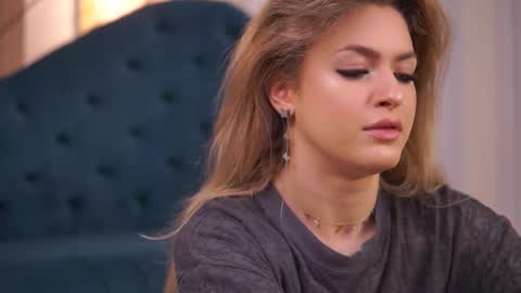 Snapshot of nayaquinn chatting on 03-11-26, 08:26 Naya online show from 03-11-26, 08:26