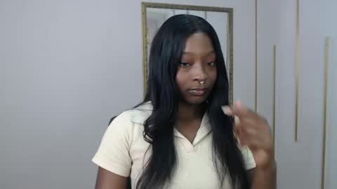 Nayaris 3 online show from 05-17-26, 02:13