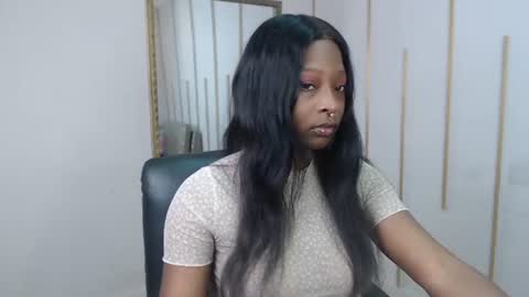 Nayaris 3 online show from 06-14-26, 02:30