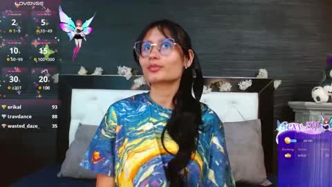 Snapshot of nayecloud chatting on 02-26-25, 06:37 Naye online show from 02-26-25, 06:37