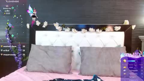 Snapshot of nayecloud chatting on 02-28-25, 05:59 Naye online show from 02-28-25, 05:59