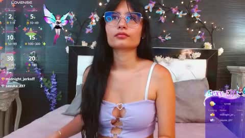 Snapshot of nayecloud chatting on 03-01-25, 03:32 Naye online show from 03-01-25, 03:32