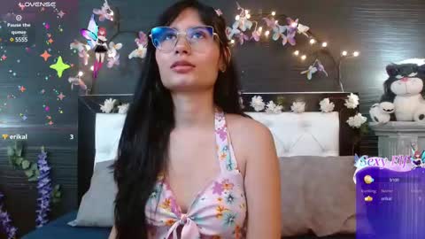 Snapshot of nayecloud chatting on 03-06-25, 04:19 Naye online show from 03-06-25, 04:19