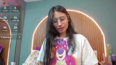 Snapshot of nayecloud chatting on 09-19-25, 03:52 Naye online show from 09-19-25, 03:52