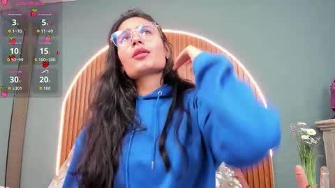 Snapshot of nayecloud chatting on 11-05-25, 03:39 Naye online show from 11-05-25, 03:39