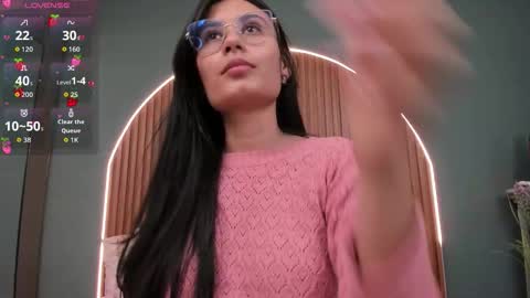 Snapshot of nayecloud chatting on 11-08-25, 03:39 Naye online show from 11-08-25, 03:39