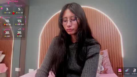 Snapshot of nayecloud chatting on 11-16-25, 03:34 Naye online show from 11-16-25, 03:34