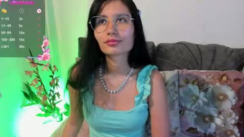Snapshot of nayecloud chatting on 07-17-26, 04:52 Naye online show from 07-17-26, 04:52