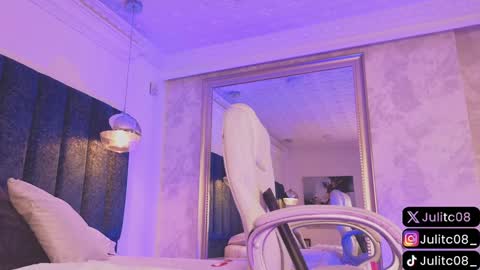 Juli  online show from 01-21-25, 02:26