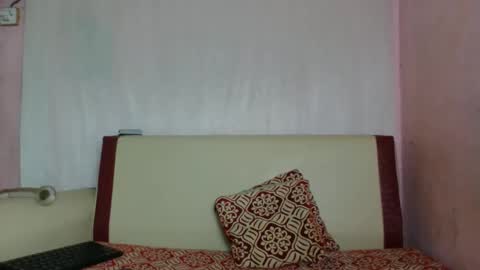 nayrah12 online show from 12-03-25, 09:40