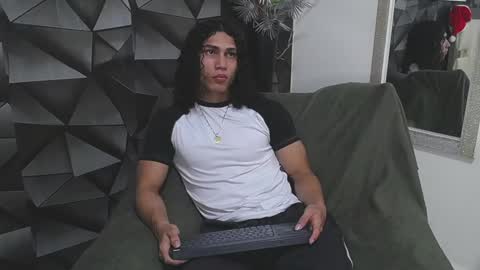 Snapshot of nazper_ chatting on 12-15-24, 04:15 Nazper online show from 12-15-24, 04:15