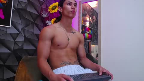 Snapshot of nazper_ chatting on 12-31-24, 06:35 Nazper online show from 12-31-24, 06:35