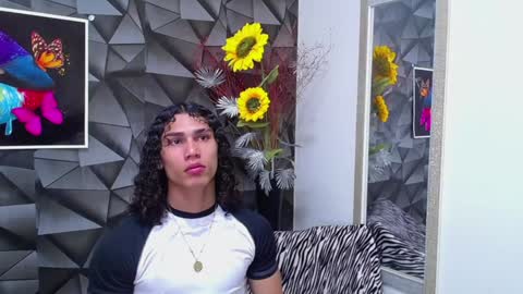 Snapshot of nazper_ chatting on 01-17-25, 03:53 Nazper online show from 01-17-25, 03:53