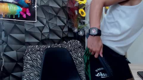 Snapshot of nazper_ chatting on 02-26-25, 11:15 Nazper online show from 02-26-25, 11:15