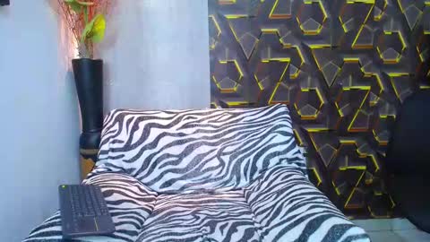 Snapshot of nazper_ chatting on 09-18-25, 02:41 Nazper online show from 09-18-25, 02:41