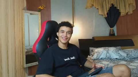 Snapshot of nazper_ chatting on 05-19-26, 04:30 Nazper online show from 05-19-26, 04:30