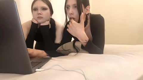 nbomcik online show from 06-25-26, 10:58