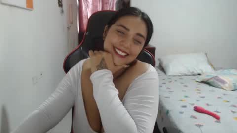 Snapshot of nebyula_star chatting on 02-13-25, 09:38 Nebyula online show from 02-13-25, 09:38