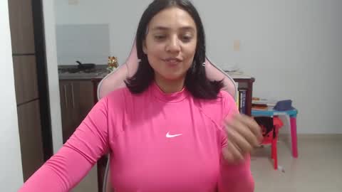 Snapshot of nebyula_star chatting on 10-11-25, 02:00 Nebyula online show from 10-11-25, 02:00