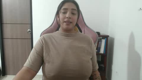 Snapshot of nebyula_star chatting on 02-19-26, 06:15 Nebyula online show from 02-19-26, 06:15