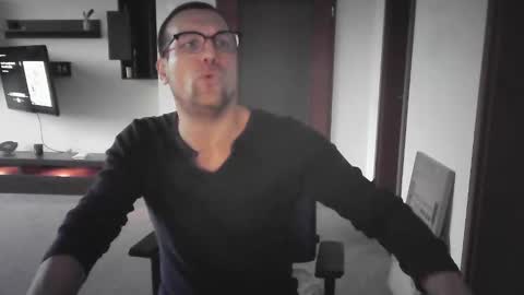 Snapshot of needfullthx chatting on 01-03-25, 09:36 Sebastian online show from 01-03-25, 09:36