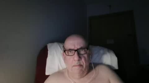 Tom online show from 04-01-26, 01:17