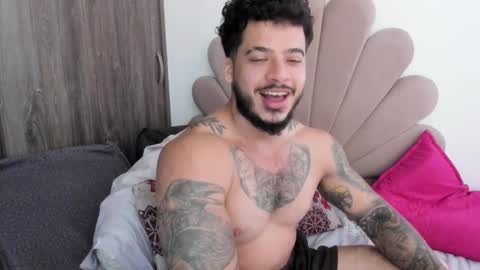 Nei turn green online show from 12-02-25, 03:07