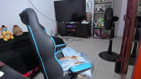 Geek Nicole    im Neeko UwU online show from 04-28-26, 06:46