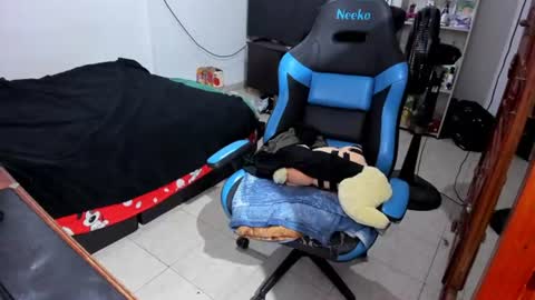 Geek Nicole    im Neeko UwU online show from 07-21-26, 11:56
