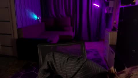 Negan online show from 11-27-25, 04:03