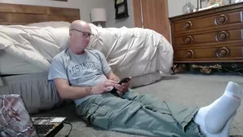 Snapshot of neighborguy4u chatting on 11-24-25, 01:33 NEIGHBORGUY4U online show from 11-24-25, 01:33