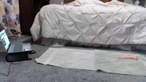 Snapshot of neighborguy4u chatting on 12-22-25, 06:38 NEIGHBORGUY4U online show from 12-22-25, 06:38