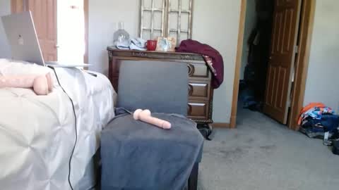 NEIGHBORGUY4U online show from 06-05-26, 05:51